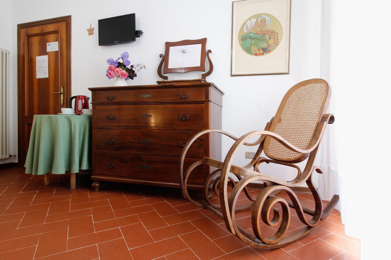 B&B Dimora Morelli Γκούμπιο Εξωτερικό φωτογραφία