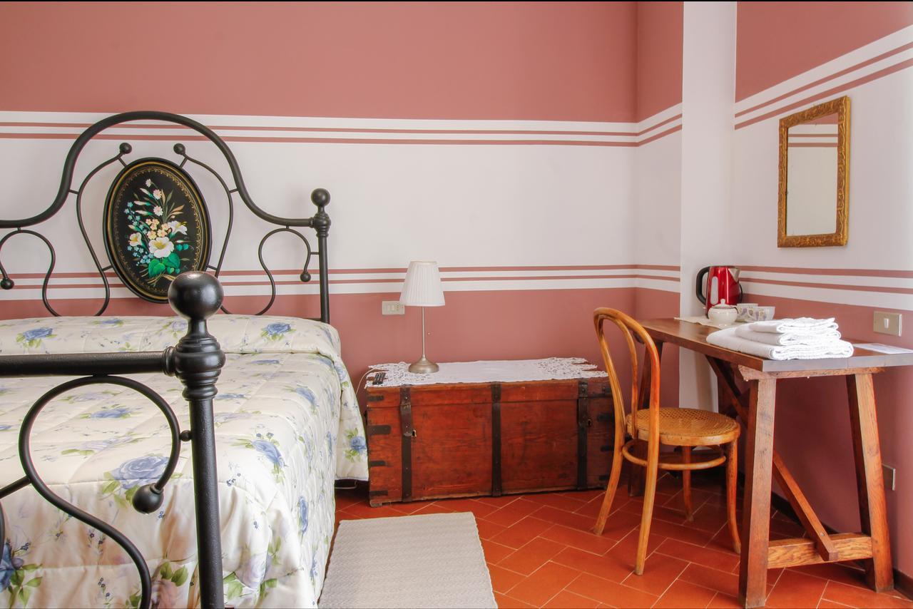 B&B Dimora Morelli Γκούμπιο Εξωτερικό φωτογραφία