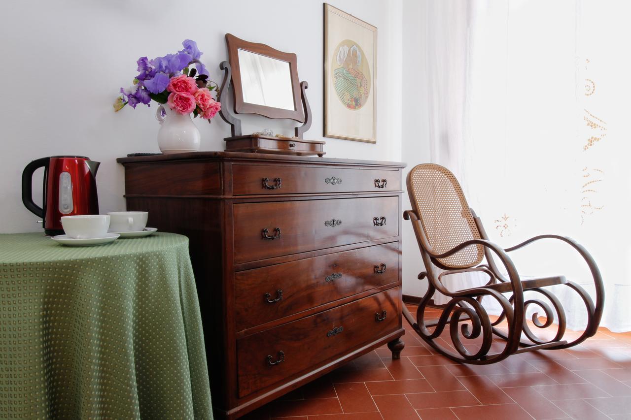 B&B Dimora Morelli Γκούμπιο Εξωτερικό φωτογραφία