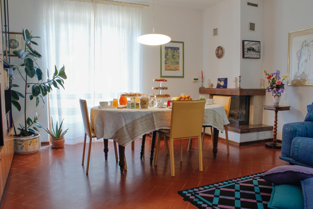 B&B Dimora Morelli Γκούμπιο Εξωτερικό φωτογραφία